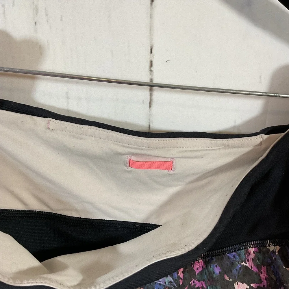 Lululemon Run Times Running Shorts Women 10 Floral Sport Black Multi‎ Print Gym